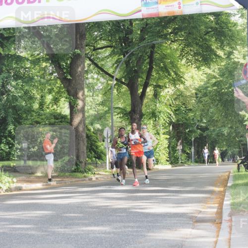 29.06.2025 - hella hamburg halbmarathon KatJ http://msf.ph/oto/8238406 29.06.2025 09:55:11 Zwischen KM18-KM19  meine-sportfotos.de