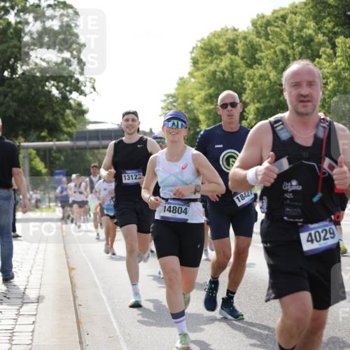 29.06.2025 - hella hamburg halbmarathon Jannik Wohlers http://msf.ph/oto/8238424 29.06.2025 09:53:54 Lombardsbrücke 1119, 1171, 1342, 1399, 1413, 1424, 1476, 1892, 2020, 2098, 2188, 2842, 2889, 3477, 3785, 4029, 4183, 4185, 4270, 5020, 6630, 6831, 7297, 8576, 8698, 8743, 8928, 9463, 9815, 10529, 11773, 11848, 12159, 12203, 12413, 12549, 12679, 12706, 12724, 12747, 13123, 13348, 13707, 13746, 14541, 14804, 15001, 15333, 15422, 15573, 15825, 16314, 16316, 16627, 16893, 17229, 17332, 17451, 17710, 18380, 18499, 18509, 18815, 19137 meine-sportfotos.de