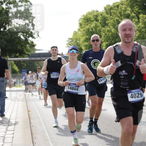 29.06.2025 - hella hamburg halbmarathon Jannik Wohlers http://msf.ph/oto/8238436 29.06.2025 09:53:54 Lombardsbrücke 1119, 1171, 1342, 1399, 1413, 1424, 1476, 1892, 2020, 2098, 2188, 2842, 2889, 3477, 3785, 4029, 4183, 4185, 4270, 5020, 6630, 6831, 7297, 8576, 8698, 8743, 8928, 9463, 9815, 10529, 11773, 11848, 12159, 12203, 12413, 12549, 12679, 12706, 12724, 12747, 13123, 13348, 13707, 13746, 14541, 14804, 15001, 15333, 15422, 15573, 15825, 16314, 16316, 16627, 16893, 17229, 17332, 17451, 17710, 18380, 18499, 18509, 18815, 19137 meine-sportfotos.de