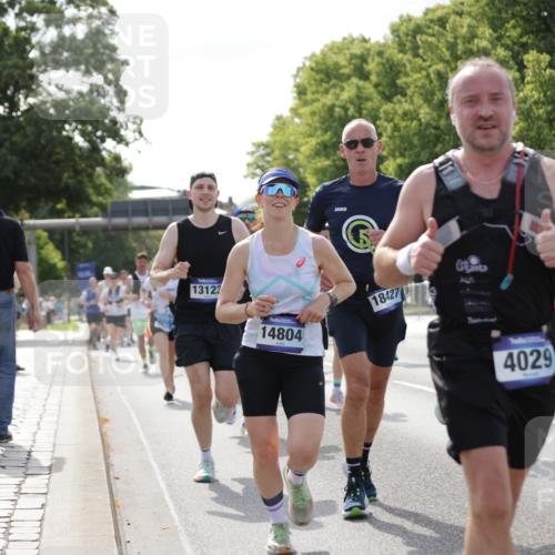 29.06.2025 - hella hamburg halbmarathon Jannik Wohlers http://msf.ph/oto/8238440 29.06.2025 09:53:54 Lombardsbrücke 1119, 1171, 1342, 1399, 1413, 1424, 1476, 1892, 2020, 2098, 2188, 2842, 2889, 3477, 3785, 4029, 4183, 4185, 4270, 5020, 6630, 6831, 7297, 8576, 8698, 8743, 8928, 9463, 9815, 10529, 11773, 11848, 12159, 12203, 12413, 12549, 12679, 12706, 12724, 12747, 13123, 13348, 13707, 13746, 14541, 14804, 15001, 15333, 15422, 15573, 15825, 16314, 16316, 16627, 16893, 17229, 17332, 17451, 17710, 18380, 18499, 18509, 18815, 19137 meine-sportfotos.de