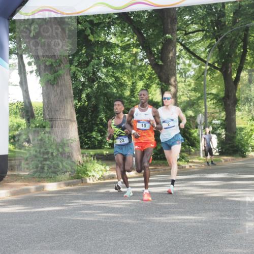 29.06.2025 - hella hamburg halbmarathon KatJ http://msf.ph/oto/8238472 29.06.2025 09:55:12 Zwischen KM18-KM19 7 meine-sportfotos.de
