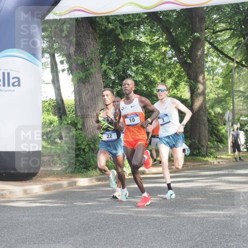29.06.2025 - hella hamburg halbmarathon KatJ http://msf.ph/oto/8238516 29.06.2025 09:55:13 Zwischen KM18-KM19 2, 7, 22 meine-sportfotos.de