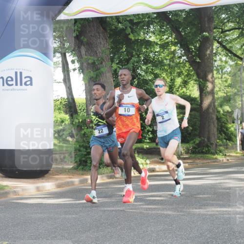 29.06.2025 - hella hamburg halbmarathon KatJ http://msf.ph/oto/8238546 29.06.2025 09:55:13 Zwischen KM18-KM19 2, 7, 22 meine-sportfotos.de