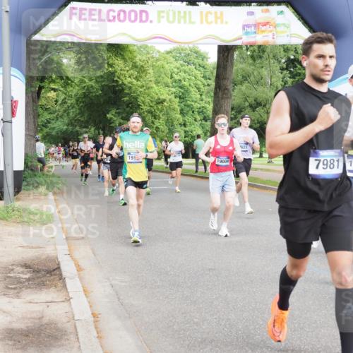 29.06.2025 - hella hamburg halbmarathon MichiJ http://msf.ph/oto/8238596 29.06.2025 10:27:26 Zwischen KM18-KM19 2849, 3431, 7981, 9403, 11049, 11055, 11281, 11379, 13514, 14905, 15372, 15561, 17623, 18723, 18761, 19004, 19151 meine-sportfotos.de