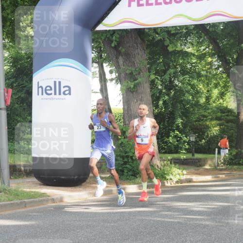29.06.2025 - hella hamburg halbmarathon KatJ http://msf.ph/oto/8238693 29.06.2025 09:55:21 Zwischen KM18-KM19 2, 22 meine-sportfotos.de