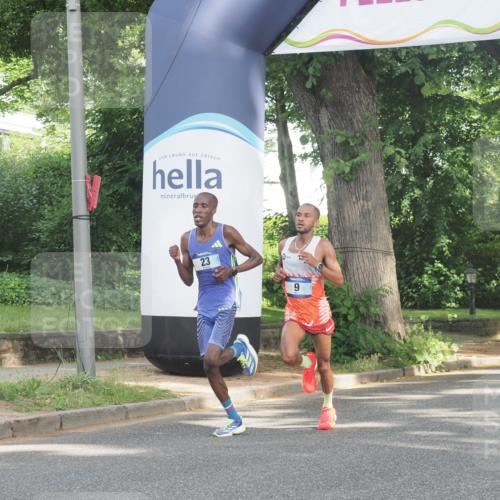 29.06.2025 - hella hamburg halbmarathon KatJ http://msf.ph/oto/8238752 29.06.2025 09:55:22 Zwischen KM18-KM19 9, 23 meine-sportfotos.de