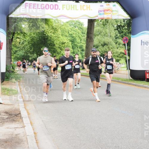 29.06.2025 - hella hamburg halbmarathon MichiJ http://msf.ph/oto/8238997 29.06.2025 10:50:18 Zwischen KM18-KM19 2424, 2685, 7290, 7453, 7717, 11208, 12315, 14493, 15532, 16478, 16594, 17071, 17441, 18321 meine-sportfotos.de