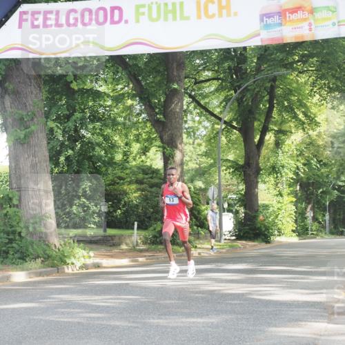 29.06.2025 - hella hamburg halbmarathon KatJ http://msf.ph/oto/8239066 29.06.2025 09:55:45 Zwischen KM18-KM19  meine-sportfotos.de