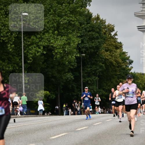 29.06.2025 - hella hamburg halbmarathon Dr. Thomas Lammeyer http://msf.ph/oto/8239084 29.06.2025 10:13:54 Kennedybrücke 1483, 1513, 1573, 1838, 3921, 5511, 7042, 7333, 7636, 7685, 8090, 8219, 8890, 9366, 9434, 9674, 9681, 9781, 9816, 10036, 10943, 11027, 11180 meine-sportfotos.de