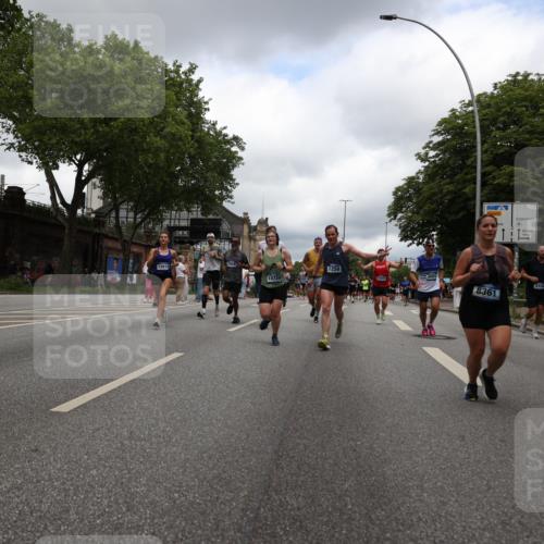 29.06.2025 - hella hamburg halbmarathon Yannick Fuchs http://msf.ph/oto/8239090 29.06.2025 10:47:16 20KM 1061, 1258, 1499, 1706, 1783, 2074, 2082, 2099, 2208, 2346, 2910, 3059, 3208, 3209, 3334, 3999, 4065, 4419, 4635, 4770, 5077, 5907, 6198, 6628, 6877, 7177, 7509, 7864, 8273, 8361, 8390, 8651, 9065, 9142, 9163, 9537, 10549, 10724, 10895, 11217, 11588, 11589, 11604, 11689, 11992, 12155, 12413, 12490, 12875, 12910, 13289, 13997, 14323, 15061, 15126, 15179, 15430, 15497, 15681, 16467, 16538, 16986, 18134, 18249, 18590, 18720, 18901, 19208, 19244 meine-sportfotos.de