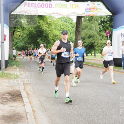 29.06.2025 - hella hamburg halbmarathon MichiJ http://msf.ph/oto/8239095 29.06.2025 10:27:29 Zwischen KM18-KM19 2719, 2980, 3431, 3783, 7981, 9403, 11049, 11281, 13514, 14905, 15372, 15561, 17623, 18723, 18761, 19004, 19151 meine-sportfotos.de