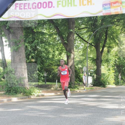 29.06.2025 - hella hamburg halbmarathon KatJ http://msf.ph/oto/8239108 29.06.2025 09:55:45 Zwischen KM18-KM19  meine-sportfotos.de