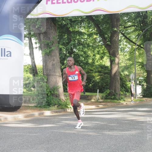 29.06.2025 - hella hamburg halbmarathon KatJ http://msf.ph/oto/8239129 29.06.2025 09:55:46 Zwischen KM18-KM19 13 meine-sportfotos.de