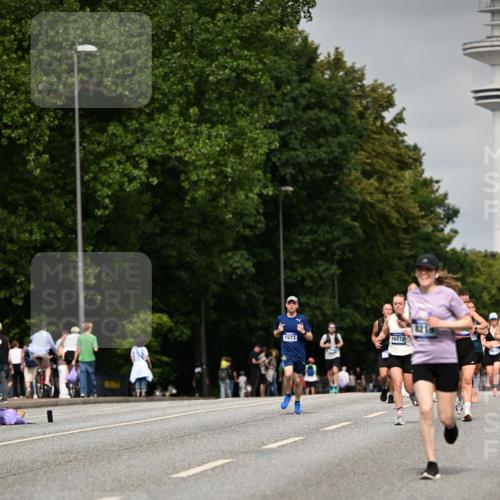 29.06.2025 - hella hamburg halbmarathon Dr. Thomas Lammeyer http://msf.ph/oto/8239154 29.06.2025 10:13:55 Kennedybrücke 1483, 1513, 1573, 1838, 3921, 5511, 7042, 7333, 7636, 7685, 8090, 8219, 8890, 9366, 9434, 9674, 9681, 9781, 9816, 10036, 10943, 11027, 11180 meine-sportfotos.de