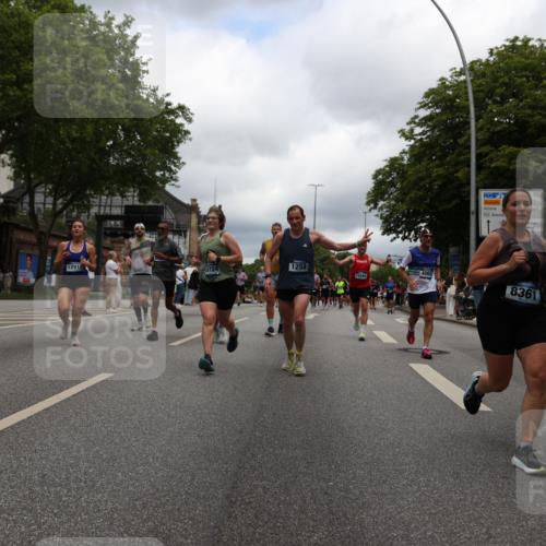 29.06.2025 - hella hamburg halbmarathon Yannick Fuchs http://msf.ph/oto/8239184 29.06.2025 10:47:17 20KM 1061, 1258, 1499, 1706, 1783, 2074, 2082, 2099, 2346, 2910, 3059, 3208, 3209, 3334, 4065, 4419, 4635, 4770, 5077, 5907, 6198, 6628, 6877, 7177, 7509, 7864, 8273, 8361, 8390, 8651, 9065, 9142, 9163, 9537, 10549, 10724, 10891, 10895, 11588, 11589, 11604, 11689, 11992, 12155, 12413, 12490, 12875, 12910, 13289, 13997, 14323, 15061, 15126, 15179, 15430, 15497, 15681, 16467, 16538, 16986, 18134, 18590, 18720, 18901, 19244 meine-sportfotos.de
