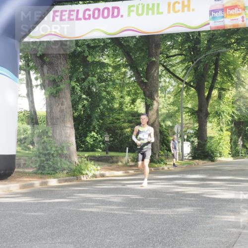29.06.2025 - hella hamburg halbmarathon KatJ http://msf.ph/oto/8239227 29.06.2025 09:56:07 Zwischen KM18-KM19  meine-sportfotos.de