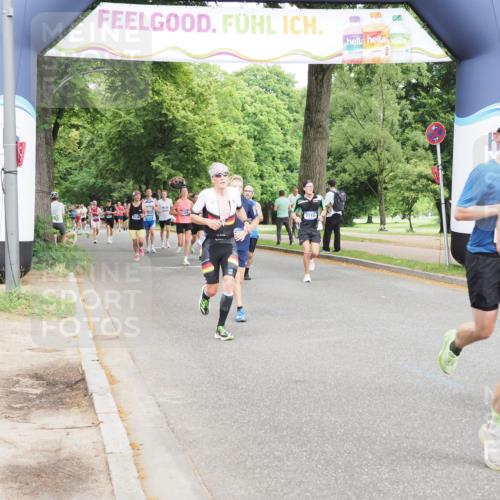 29.06.2025 - hella hamburg halbmarathon MichiJ http://msf.ph/oto/8239304 29.06.2025 10:27:30 Zwischen KM18-KM19 2719, 2980, 3431, 3783, 7981, 9403, 11049, 11281, 13514, 15372, 15561, 17623, 18761, 19004, 19151 meine-sportfotos.de