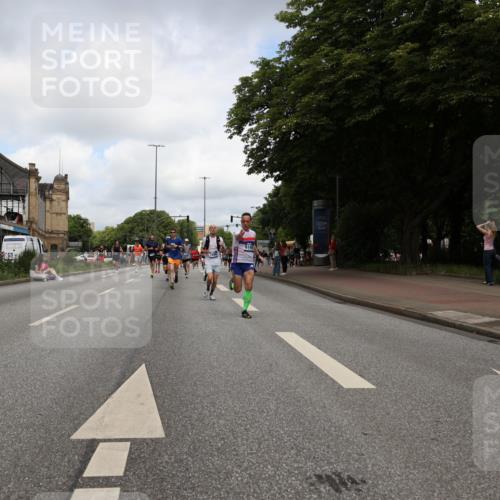 29.06.2025 - hella hamburg halbmarathon Yannick Fuchs http://msf.ph/oto/8239305 29.06.2025 10:34:44 20KM 1603, 1975, 2573, 2714, 2750, 2826, 3626, 4381, 4766, 4888, 5375, 5409, 5508, 5803, 6149, 6152, 6649, 7109, 7495, 7622, 8467, 8574, 8933, 9294, 10900, 11731, 12088, 12540, 12704, 12865, 14077, 14699, 14924, 15015, 15421, 15424, 15813, 15828, 16580, 16761, 17245, 17973, 18614, 18979 meine-sportfotos.de
