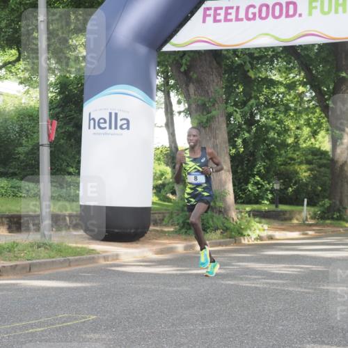 29.06.2025 - hella hamburg halbmarathon KatJ http://msf.ph/oto/8239366 29.06.2025 09:56:18 Zwischen KM18-KM19 8 meine-sportfotos.de
