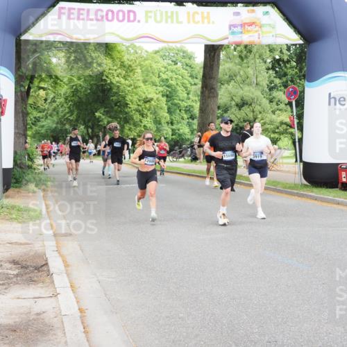 29.06.2025 - hella hamburg halbmarathon MichiJ http://msf.ph/oto/8239370 29.06.2025 10:50:22 Zwischen KM18-KM19 3919, 7290, 7453, 7717, 12008, 15532, 15698, 16594, 17441, 18321 meine-sportfotos.de