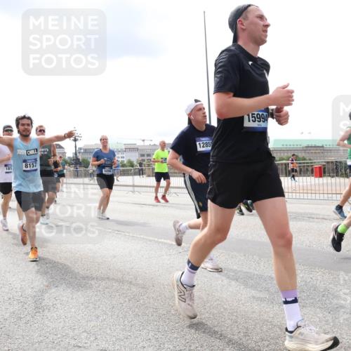 29.06.2025 - hella hamburg halbmarathon Lena Gebhardt http://msf.ph/oto/8239450 29.06.2025 10:33:47 Lombardsbrücke 1189, 1275, 1417, 1705, 1787, 1896, 1995, 2342, 2482, 2526, 2776, 3170, 3264, 3340, 3341, 3345, 3560, 3812, 4164, 4361, 4433, 4449, 4479, 4696, 4807, 4942, 5075, 5096, 5141, 5557, 5561, 5566, 5569, 5584, 5691, 5821, 5822, 5887, 6109, 6364, 6515, 6516, 6854, 6956, 6999, 7027, 7565, 7653, 7705, 8021, 8157, 8202, 8277, 8282, 8375, 8377, 8383, 8401, 8891, 9094, 9234, 9258, 9438, 9591, 9592, 9750, 9780, 9799, 9875, 9995, 10007, 10071, 10561, 11811 meine-sportfotos.de