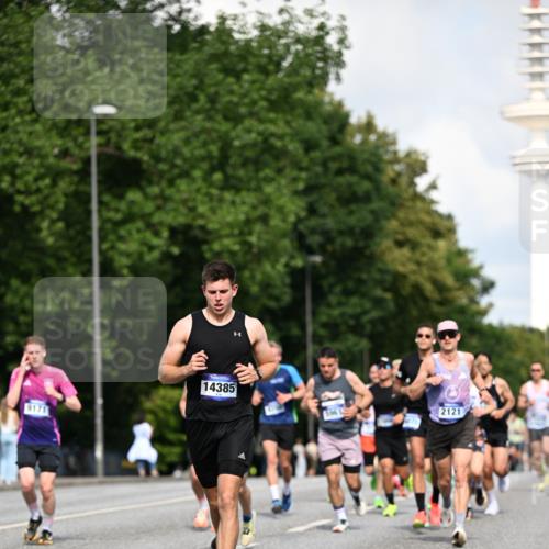 29.06.2025 - hella hamburg halbmarathon Dr. Thomas Lammeyer http://msf.ph/oto/8239473 29.06.2025 09:50:52 Kennedybrücke 1002, 1217, 2121, 2228, 2404, 2563, 2774, 2851, 3783, 3790, 4246, 4740, 5961, 6032, 6915, 7972, 8366, 8395, 9171, 10771, 11055 meine-sportfotos.de