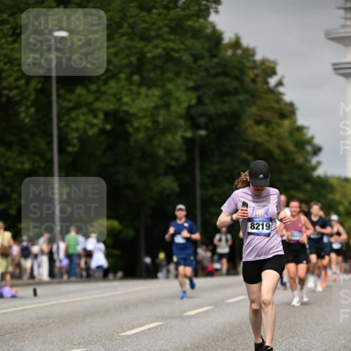 29.06.2025 - hella hamburg halbmarathon Dr. Thomas Lammeyer http://msf.ph/oto/8239591 29.06.2025 10:13:56 Kennedybrücke 1483, 1513, 1573, 1838, 3921, 5511, 7042, 7333, 7636, 7685, 8090, 8219, 8890, 9366, 9434, 9674, 9681, 9781, 9816, 10036, 10943, 11027, 11180 meine-sportfotos.de