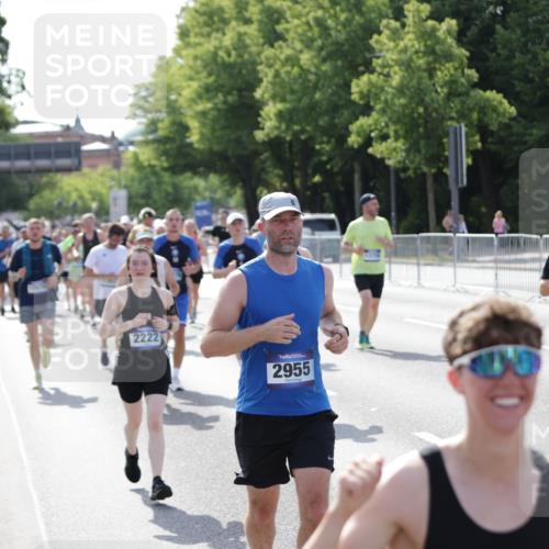 29.06.2025 - hella hamburg halbmarathon Jannik Wohlers http://msf.ph/oto/8239621 29.06.2025 09:54:22 Lombardsbrücke 1817, 1942, 2222, 2367, 2442, 2592, 2596, 2670, 2955, 3208, 3209, 4832, 5447, 5884, 6290, 6723, 6978, 7087, 7335, 7908, 8117, 8482, 8657, 8916, 8981, 9038, 9051, 9661, 9710, 9924, 11125, 11518, 11519, 11688, 12094, 12269, 12367, 12670, 13008, 13147, 13421, 13630, 13698, 13726, 13919, 14248, 14361, 15478, 15479, 15684, 16834, 16907, 17353, 17753, 17865, 18370, 18801, 18915, 18923, 18942, 19007 meine-sportfotos.de