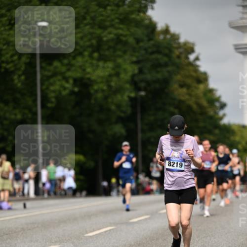 29.06.2025 - hella hamburg halbmarathon Dr. Thomas Lammeyer http://msf.ph/oto/8239669 29.06.2025 10:13:57 Kennedybrücke 1483, 1513, 1573, 1838, 3921, 5511, 7042, 7250, 7333, 7636, 7685, 8090, 8219, 8890, 9366, 9434, 9674, 9681, 9816, 10036, 10943, 11027, 11180 meine-sportfotos.de