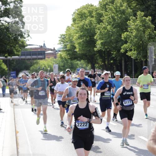 29.06.2025 - hella hamburg halbmarathon Jannik Wohlers http://msf.ph/oto/8239718 29.06.2025 09:54:22 Lombardsbrücke 1817, 1942, 2222, 2367, 2442, 2592, 2596, 2670, 2955, 3208, 3209, 4832, 5447, 5884, 6290, 6723, 6978, 7087, 7335, 7908, 8117, 8482, 8657, 8916, 8981, 9038, 9051, 9661, 9710, 9924, 11125, 11518, 11519, 11688, 12094, 12269, 12367, 12670, 13008, 13147, 13421, 13630, 13698, 13726, 13919, 14248, 14361, 15478, 15479, 15684, 16834, 16907, 17353, 17753, 17865, 18370, 18801, 18915, 18923, 18942, 19007 meine-sportfotos.de