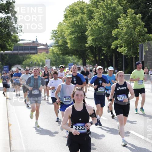 29.06.2025 - hella hamburg halbmarathon Jannik Wohlers http://msf.ph/oto/8239769 29.06.2025 09:54:23 Lombardsbrücke 1817, 1942, 2222, 2367, 2592, 2596, 2670, 2955, 3208, 3209, 4832, 5447, 5884, 6290, 6389, 6723, 6978, 7087, 7335, 7908, 8117, 8482, 8657, 8916, 8981, 9038, 9051, 9093, 9661, 9710, 9924, 11125, 11518, 11519, 11688, 12094, 12269, 12367, 12670, 13008, 13147, 13421, 13698, 13726, 13919, 14248, 14361, 14814, 15478, 15479, 15684, 16110, 16834, 16907, 17353, 17865, 18118, 18190, 18370, 18801, 18915, 18923, 19007 meine-sportfotos.de