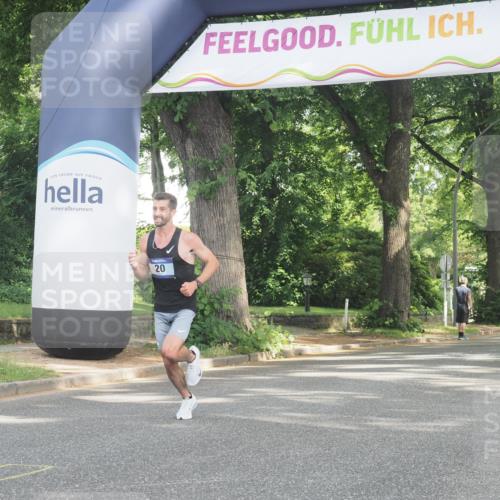 29.06.2025 - hella hamburg halbmarathon KatJ http://msf.ph/oto/8239906 29.06.2025 09:56:38 Zwischen KM18-KM19  meine-sportfotos.de