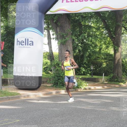 29.06.2025 - hella hamburg halbmarathon KatJ http://msf.ph/oto/8239978 29.06.2025 09:56:53 Zwischen KM18-KM19  meine-sportfotos.de