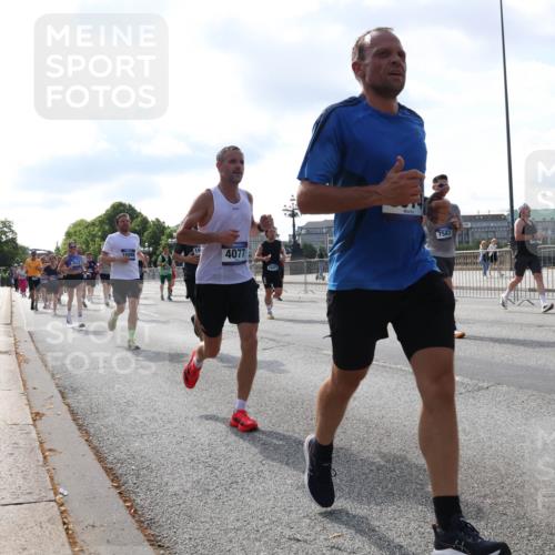 29.06.2025 - hella hamburg halbmarathon Lena Gebhardt http://msf.ph/oto/8240031 29.06.2025 09:56:21 Lombardsbrücke 1061, 1216, 1257, 1452, 1499, 1502, 1507, 1592, 1628, 1689, 1877, 2058, 2082, 2083, 2250, 2260, 2504, 2771, 2818, 2864, 2953, 2996, 3060, 3256, 3296, 3543, 4065, 4077, 4346, 4404, 4557, 4711, 4833, 5116, 5482, 5600, 5607, 5978, 6115, 6134, 6168, 6286, 6511, 6512, 6561, 6562, 7100, 7178, 7224, 7332, 7383, 7475, 7583, 7943, 8335, 8361, 8514, 8968, 8989, 8996, 9246, 9537, 9597, 10596 meine-sportfotos.de