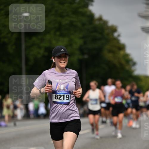 29.06.2025 - hella hamburg halbmarathon Dr. Thomas Lammeyer http://msf.ph/oto/8240046 29.06.2025 10:13:59 Kennedybrücke 1483, 1513, 1573, 1838, 3921, 4389, 5511, 7042, 7250, 7333, 7636, 7685, 8090, 8219, 8890, 9366, 9434, 9674, 9681, 9816, 10036, 10943, 11027, 11180 meine-sportfotos.de