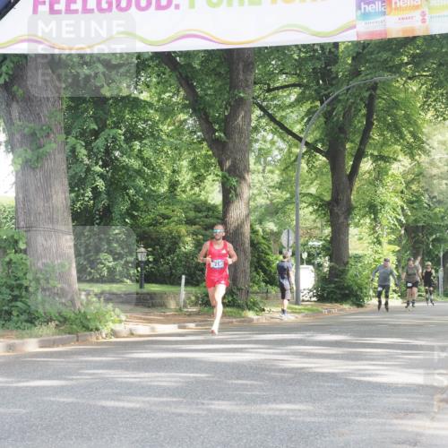 29.06.2025 - hella hamburg halbmarathon KatJ http://msf.ph/oto/8240118 29.06.2025 09:57:18 Zwischen KM18-KM19  meine-sportfotos.de