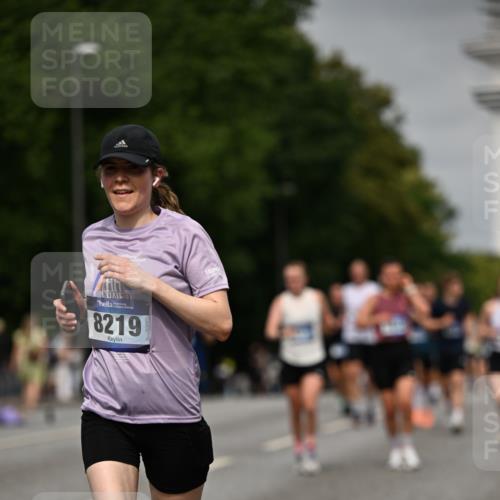 29.06.2025 - hella hamburg halbmarathon Dr. Thomas Lammeyer http://msf.ph/oto/8240126 29.06.2025 10:13:59 Kennedybrücke 1483, 1513, 1573, 1838, 3921, 4389, 5511, 7042, 7250, 7333, 7636, 7685, 8090, 8219, 8890, 9366, 9434, 9674, 9681, 9816, 10036, 10943, 11027, 11180 meine-sportfotos.de