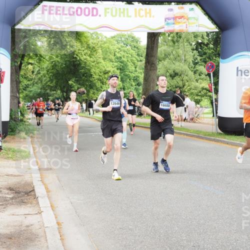 29.06.2025 - hella hamburg halbmarathon MichiJ http://msf.ph/oto/8240140 29.06.2025 10:50:26 Zwischen KM18-KM19 1316, 3919, 12008, 12475, 12646, 15532, 15698, 16688, 17437, 17895 meine-sportfotos.de