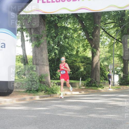 29.06.2025 - hella hamburg halbmarathon KatJ http://msf.ph/oto/8240168 29.06.2025 09:57:19 Zwischen KM18-KM19  meine-sportfotos.de