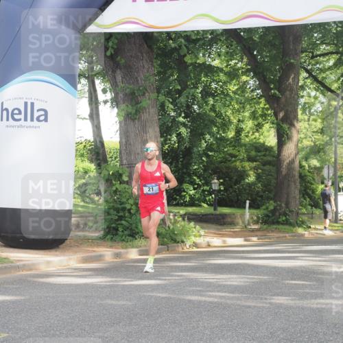 29.06.2025 - hella hamburg halbmarathon KatJ http://msf.ph/oto/8240213 29.06.2025 09:57:19 Zwischen KM18-KM19  meine-sportfotos.de