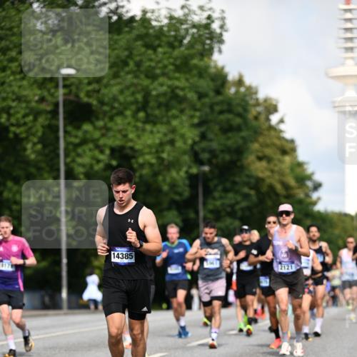 29.06.2025 - hella hamburg halbmarathon Dr. Thomas Lammeyer http://msf.ph/oto/8240361 29.06.2025 09:50:53 Kennedybrücke 1002, 1217, 2121, 2228, 2404, 2563, 2774, 3783, 4246, 4740, 5961, 6915, 7972, 8366, 8395, 9171, 10771, 11055 meine-sportfotos.de
