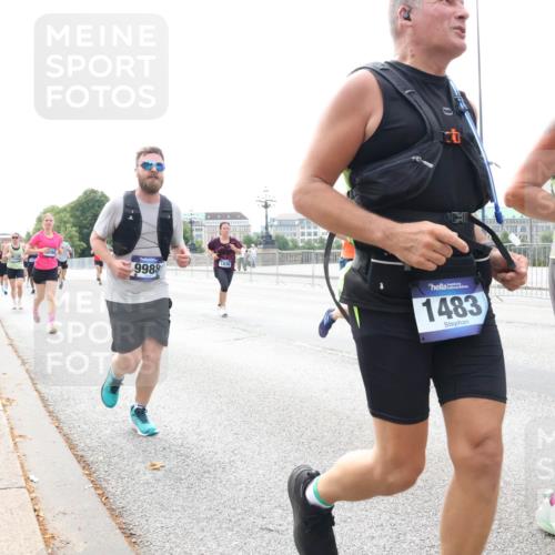29.06.2025 - hella hamburg halbmarathon Lena Gebhardt http://msf.ph/oto/8240454 29.06.2025 10:09:44 Lombardsbrücke 1052, 1456, 1483, 1513, 1823, 2978, 4592, 4859, 5806, 5885, 6674, 7058, 7187, 8090, 8685, 9150, 9297, 9306, 9674, 9781, 9988, 10194, 12156, 12255, 12509, 12567, 12862, 13739, 15697, 16191, 16455, 16688, 16918, 17630, 17899, 18076, 18440, 18707, 18726, 18727, 19166, 19242 meine-sportfotos.de