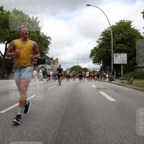 29.06.2025 - hella hamburg halbmarathon Yannick Fuchs http://msf.ph/oto/8240470 29.06.2025 10:47:20 20KM 1061, 1151, 1258, 1499, 1706, 1727, 1783, 2074, 2082, 2099, 2346, 2910, 3059, 3208, 3209, 3334, 4065, 4635, 4770, 5077, 5866, 6198, 6628, 6629, 6762, 6877, 7177, 7509, 7864, 8273, 8361, 8390, 8651, 9142, 9537, 10549, 10724, 10891, 10895, 11588, 11589, 11604, 11689, 11992, 12413, 12490, 12875, 12909, 12910, 13289, 13997, 14323, 15061, 15126, 15179, 15430, 15497, 16538, 16986, 18134, 18590, 18720, 18901, 19244 meine-sportfotos.de