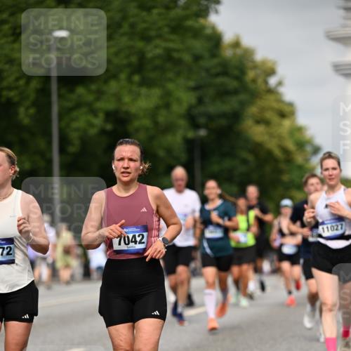 29.06.2025 - hella hamburg halbmarathon Dr. Thomas Lammeyer http://msf.ph/oto/8240740 29.06.2025 10:14:03 Kennedybrücke 1483, 1513, 1573, 1838, 3921, 4389, 5511, 7042, 7250, 7333, 7685, 8090, 8219, 8890, 9366, 9674, 9681, 9816, 9988, 11027, 11180 meine-sportfotos.de
