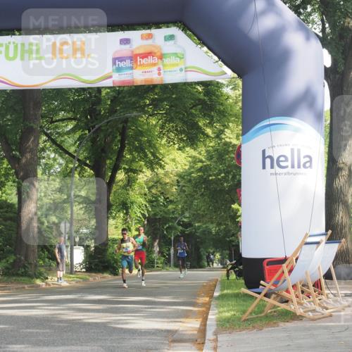 29.06.2025 - hella hamburg halbmarathon KatJ http://msf.ph/oto/8240746 29.06.2025 09:57:46 Zwischen KM18-KM19  meine-sportfotos.de