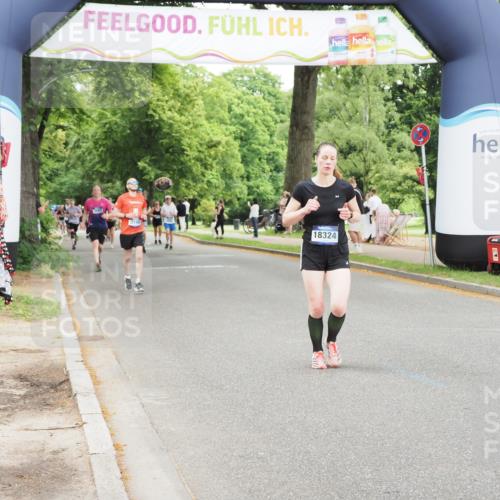 29.06.2025 - hella hamburg halbmarathon MichiJ http://msf.ph/oto/8240863 29.06.2025 10:50:30 Zwischen KM18-KM19 1316, 12475, 12646, 16688, 17437, 17895, 18324 meine-sportfotos.de