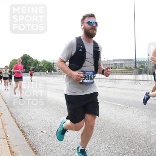 29.06.2025 - hella hamburg halbmarathon Lena Gebhardt http://msf.ph/oto/8240868 29.06.2025 10:09:44 Lombardsbrücke 1052, 1456, 1483, 1513, 1823, 2978, 4592, 4859, 5806, 5885, 6674, 7058, 7187, 8090, 8685, 9150, 9297, 9306, 9674, 9781, 9988, 10194, 12156, 12255, 12509, 12567, 12862, 13739, 15697, 16191, 16455, 16688, 16918, 17630, 17899, 18076, 18440, 18707, 18726, 18727, 19166, 19242 meine-sportfotos.de