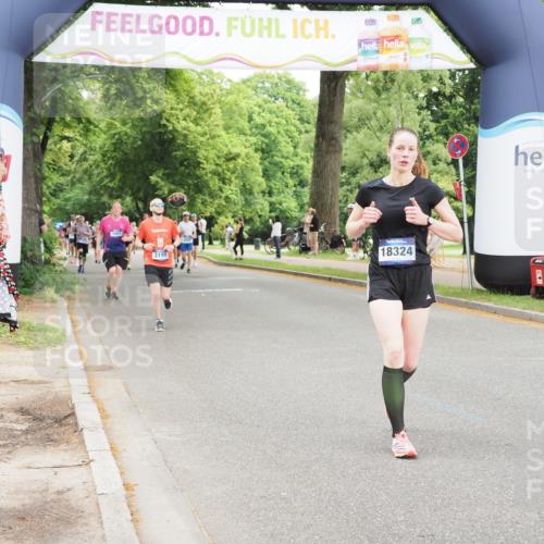 29.06.2025 - hella hamburg halbmarathon MichiJ http://msf.ph/oto/8240949 29.06.2025 10:50:30 Zwischen KM18-KM19 1316, 12475, 12646, 16688, 17437, 17895, 18324 meine-sportfotos.de