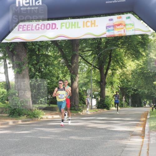 29.06.2025 - hella hamburg halbmarathon KatJ http://msf.ph/oto/8240952 29.06.2025 09:57:48 Zwischen KM18-KM19 19 meine-sportfotos.de