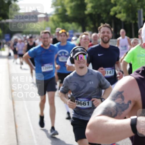 29.06.2025 - hella hamburg halbmarathon Jannik Wohlers http://msf.ph/oto/8240987 29.06.2025 09:54:30 Lombardsbrücke 2222, 2367, 2592, 2596, 2816, 2955, 3208, 3209, 4832, 5399, 5447, 5705, 6290, 6389, 6723, 6923, 6978, 6991, 7335, 7908, 8117, 8482, 8487, 8657, 8981, 9038, 9051, 9093, 9476, 9661, 9710, 11125, 11333, 11518, 11519, 11688, 12094, 12269, 12657, 12670, 13147, 13666, 13698, 13726, 13919, 14361, 14814, 15350, 15478, 15479, 15512, 15684, 15871, 16062, 16110, 16127, 16403, 16907, 17544, 17674, 18118, 18190, 18370, 18801, 18915, 18923 meine-sportfotos.de